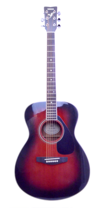 YAMAHAのアコースティックギター「YAMAHA FS-423S RBD」の格安レンタル